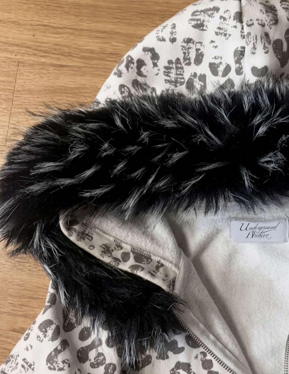 SNOW LEOPARD FUR HOOD ZIP UP