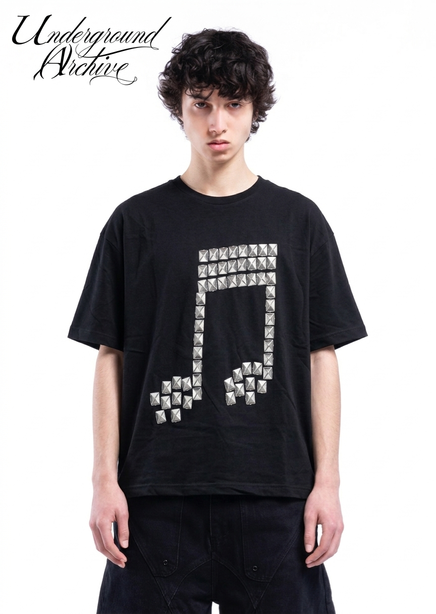 STUDDED MUSIC TEE